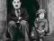 Charlie Chaplin (doorway) - plakat 61x91,5cm