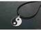 WISIOREK YIN YANG chiński symbol równowagi ak55