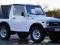 Suzuki Samurai z pługiem i posypywarką