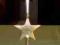 Mosiężny świecznik o ładnym kształcie