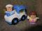 FISHER PRICE Little People auto z lodami grające