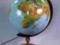 Globus polityczno-fizyczny podświetlany drewniany