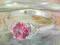 Pierścionek 18K na Walentynki z różowy rubinem r14