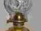 piękna szklana lampa naftowa z zdobionym cylindrem