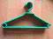 wieszaki duże obrotowe ubraniowe zielone 50szt