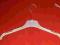 wieszaki ubraniowe
