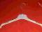 wieszaki ubraniowe