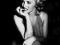 Marilyn Monroe (Sitting) - plakat 40x50cm
