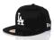 + NEW ERA Los Angeles Dodgers r. 7 1/8 = 56,8cm la