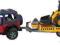 BRUDER 02923 JEEP Z MINIŁADOWARKĄ NA LAWECIE