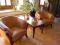 Ładny zestaw: 2 fotele skórzane + stolik