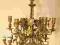 Stary żyrandol salonowy