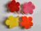 Kwiatki filcowe duże  na klamerce  4 szt