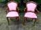Zgrabny fotel krzesło różowe