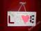 LOVE romantyczny obrazek tabliczka zawieszka