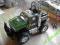 DUŻY JEEP WOJSKOWY Z NAPĘDEM RĘCZNYM, 32cm