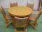 Rozkładany Stół okrągły i 5 krzeseł <2>