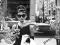 Audrey Hepburn (okno) - plakat  61x91,5 cm