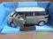 AUTOKOLEKCJA WELLY 1:34 - `01 VOLKSWAGEN MICROBUS
