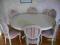 stół zkrzesłami