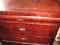 Mahoniowa komódka do renowacji