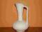 biały wazon dzbanek