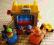 FISHER PRICE LITTLE PEOPLE MYJNIA 4 figurki 3 AUTA