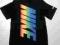 T-shirt NIKE QTT RainbowTee r.137-147cm- 10-12 lat