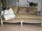 Sofa w stylu francuskim