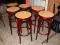 6 STOŁKÓW BAROWYCH, HOKERÓW Z RAFIĄ A'LA THONET.