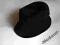 CZARNY KAPELUSIK PODSZEWKA