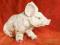 Siedzacy prosiaczek, ceramika, sygnowany, unikat!