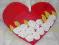 Czerwone serce z różami na walentynki