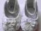 Białe butki buciki z różyczkami 6-12 m-cy 11 cm