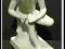 PIĘKNA, PORCELANOWA  FIGURKA