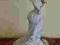 Bardzo ładna figurka porcelanowa sygnowana