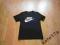 Nike T-shirt. R. S 134-140