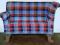 Przedwojenna sofa po renowacji.