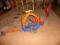 HOT WHEELS Trick Tracks Power LOOP na baterie!!