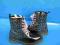 NIEZIEMSKIE TRAPERY GLANY DUNNES DR MARTENS r 38