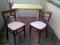 stół z krzesłami