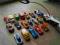 Hot Wheels zestaw roznych pojazdow 19 szt.