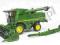 Wielki kombajn John Deere z ziarnem Bruder 02132