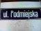 tablica z nazwa ulicy