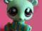 Littlest Pet Shop LPS Figurka miś w ubranku