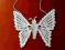 Uroczy szydełkowy motyl - piękna zawieszka do okna
