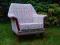 klubowy fotel vintage pastele