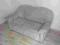 Piękna rozkładana sofa dwuosobowa