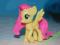 Figurka Kucyk PONY FLUTTERSHY z kartą kol.
