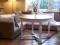 Okrągły bielony stół shabby chic